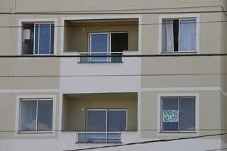 Em vários empreendimentos da MRV há apartamentos à venda. (Foto: Gerson Walber)