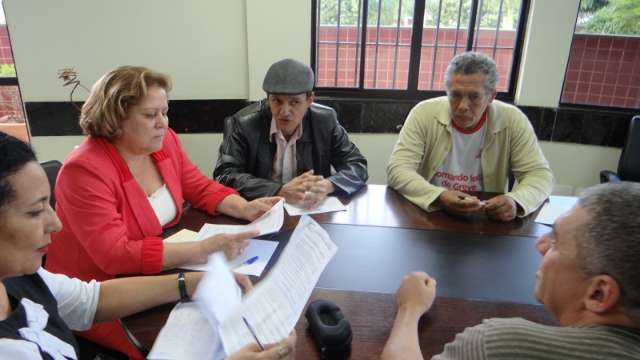 Servidores t&eacute;cnicos da UFMS iniciam paralisa&ccedil;&atilde;o nesta ter&ccedil;a-feira
