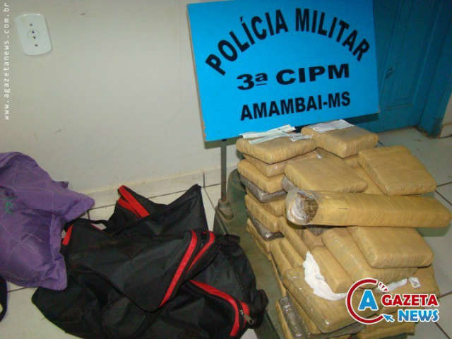 Pol&iacute;cia Militar apreende adolescente com 31 quilos de maconha em &ocirc;nibus 