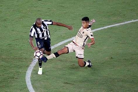 Botafogo perde em casa para time do Equador e adia classifica&ccedil;&atilde;o