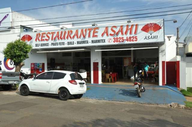 Bandidos fazem cinco ref&eacute;ns em c&acirc;mara fria durante assalto