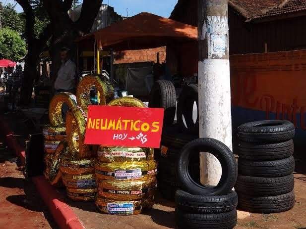 Feira se transforma em rua do Paraguai durante grava&ccedil;&atilde;o de filme