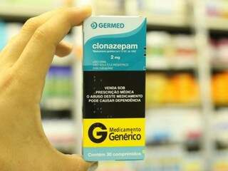 Caixa de Clonazepam, remédio que estava em falta na rede pública. (Foto: André Bittar/Arquivo).