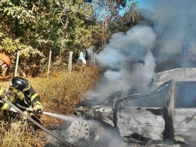 Morto carbonizado em acidente era mecânico e pai de cinco filhos