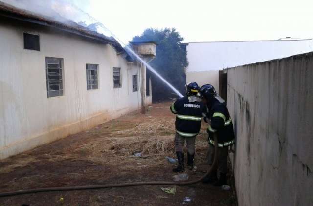 Bombeiro diz que casa na &aacute;rea central foi alvo de dois inc&ecirc;ndios no mesmo dia