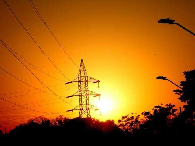 Pre&ccedil;o da conta de luz cai em novembro devido &agrave;s chuvas em MS