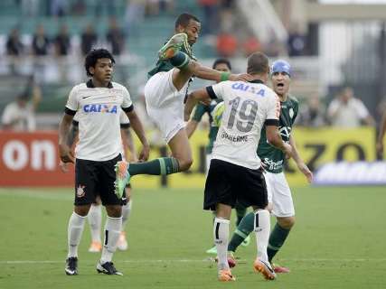 Corinthians sai na frente, mas Palmeiras busca empate em clássico, 1 a 1
