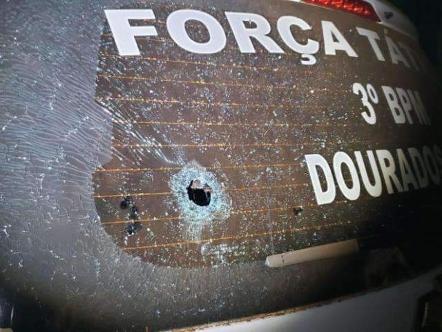 Em socorro a esfaqueado, policiais e bombeiros s&atilde;o atacados em aldeia