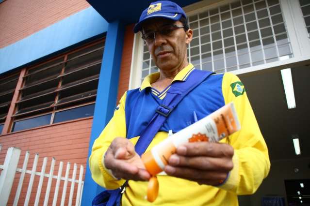 Raios ultravioletas exigem prote&ccedil;&atilde;o para a pele at&eacute; per&iacute;odo mais frio do ano