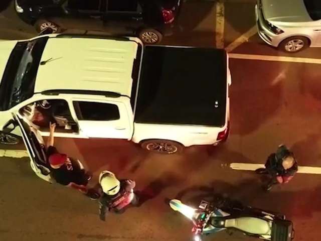 Drone flagra motorista b&ecirc;bado e aciona viatura para fazer abordagem 