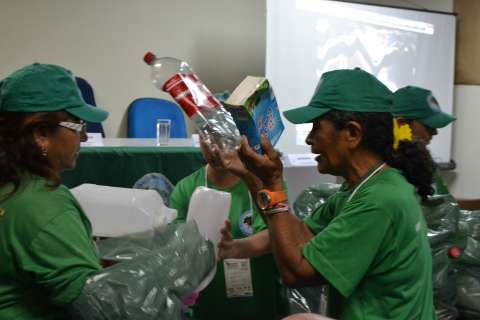 Cooperativas querem montar rede de catadores de recicláveis em MS