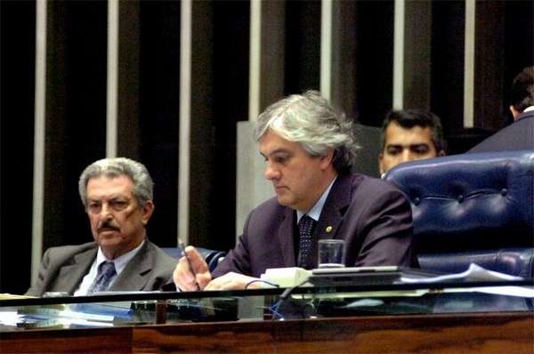 Delc&iacute;dio vai presidir Comiss&atilde;o de Assuntos Econ&ocirc;micos no Senado
