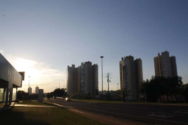 Quarta-feira amanhece com c&eacute;u claro e temperatura amena em Campo Grande
