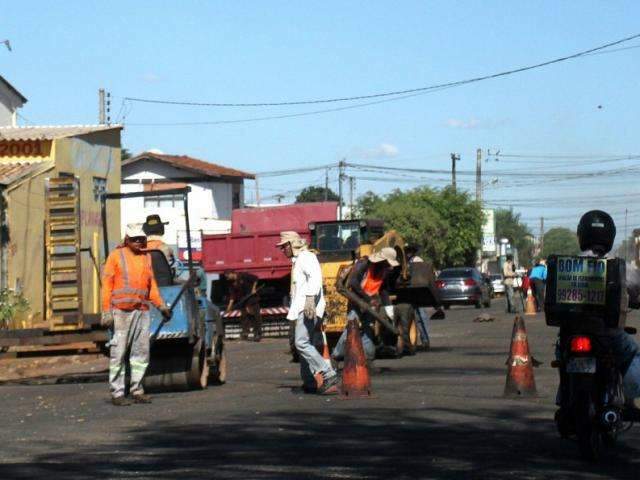 Licita&ccedil;&atilde;o do tapa-buraco de R$ 47 milh&otilde;es tem 10 classificadas