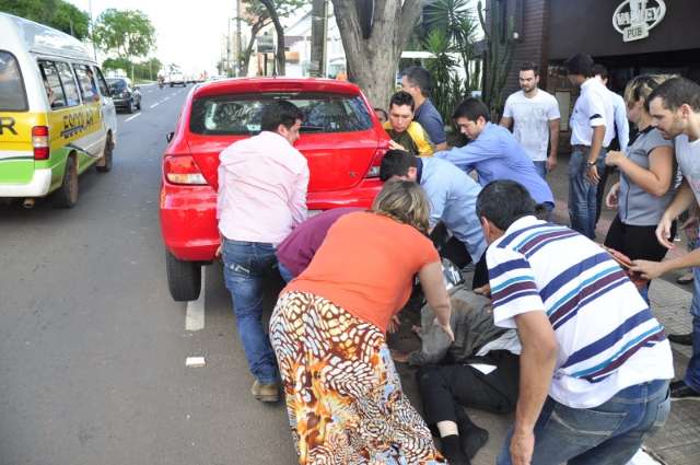 Motociclista que &ldquo;voou&rdquo; em acidente tem previs&atilde;o de alta para amanh&atilde;