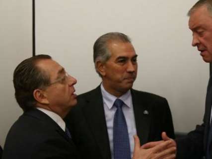 Reinaldo se reúne com presidente da Petrobras para tratar da crise do gás