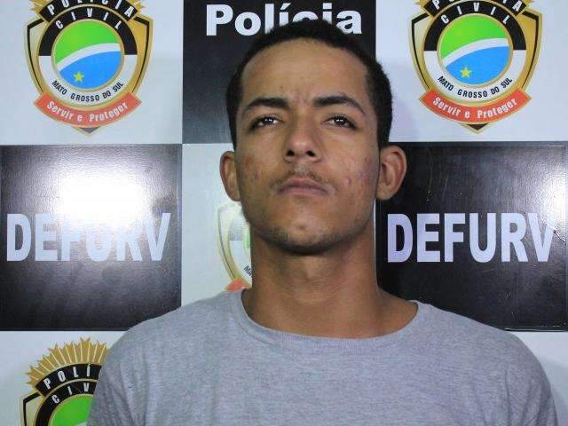 Jovem que esfaqueou motorista da Uber diz que queria &quot;pagar pens&atilde;o&quot;