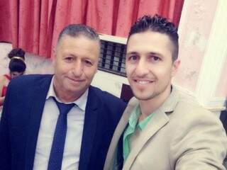 Houssam Nour e o pai Bassam, ainda na Síria. (Foto: Arquivo pessoal)