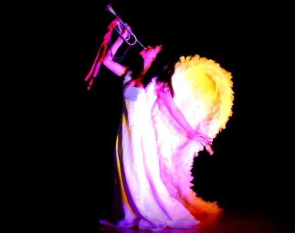 Para falar de amor, grupo de teatro promove o "Cabaré dos Enamorados"