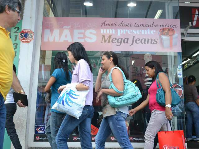  Para quem ainda n&atilde;o comprou presente, veja o que est&aacute; aberto