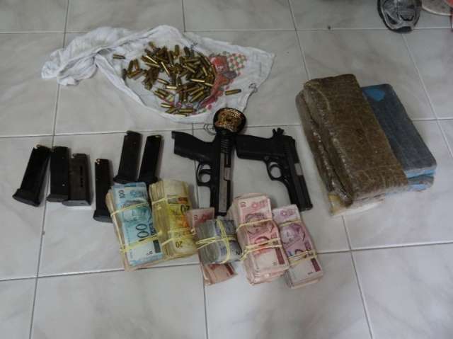 Opera&ccedil;&atilde;o apreende em SP maconha, armas e muni&ccedil;&atilde;o que sa&iacute;ram de MS 