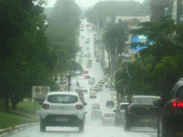 Alta umidade do ar e temperatura de 25&ordm;C formam n&eacute;voa em Campo Grande