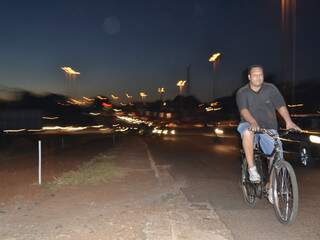 Presença de ciclistas na avenida Gury Marques é frequente. (Foto: Elverson Cardozo)