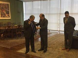 Reinaldo recebeu homenagem do ministro das Relações Exteriores, Aloysio Nunes (Foto: Divulgação)
