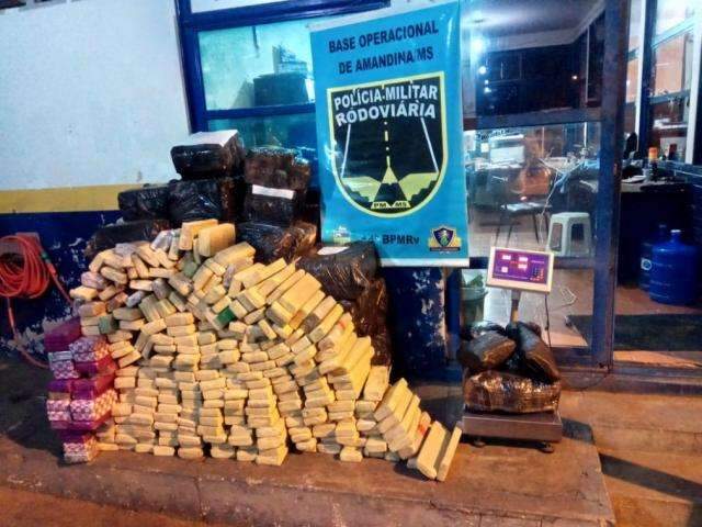 Motorista do tr&aacute;fico foge da pol&iacute;cia e abandona 618 quilos de maconha