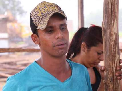 Em nova transferência, moradores de favela denunciam problemas