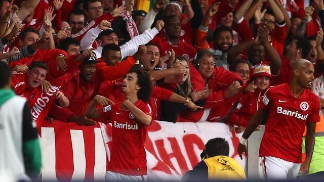 Inter bate o Atl&eacute;tico Mineiro no Beira-Rio e vai para as quartas de final