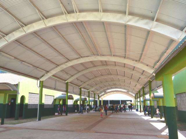 Governador vai a 3 munic&iacute;pios do centro-sul para entrega e an&uacute;ncio de obras