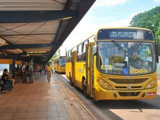 Tarifa de ônibus está congelada há dois anos em R$ 3 em Dourados (Foto: Divulgação)