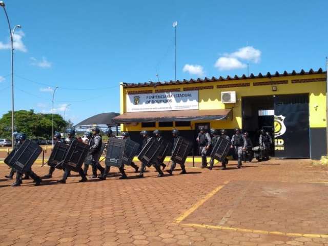 Mulher e casal de irm&atilde;os foram presos em for&ccedil;a-tarefa contra o PCC na Capital
