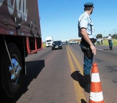 Pol&iacute;cia Rodovi&aacute;ria intensifica fiscaliza&ccedil;&atilde;o nas rodovias de acesso &agrave; Capital