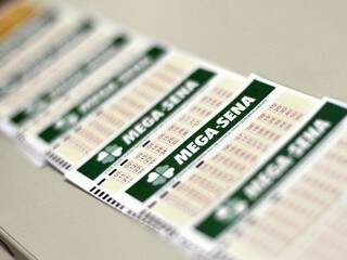 Mega-Sena sorteia nesta segunda-feira prêmio de R$ 30 milhões Mega-Sena sorteia nesta segunda-feira prêmio de R$ 30 milhões