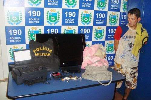  Pol&iacute;cia Civil prende acusado que fugiu da delegacia 