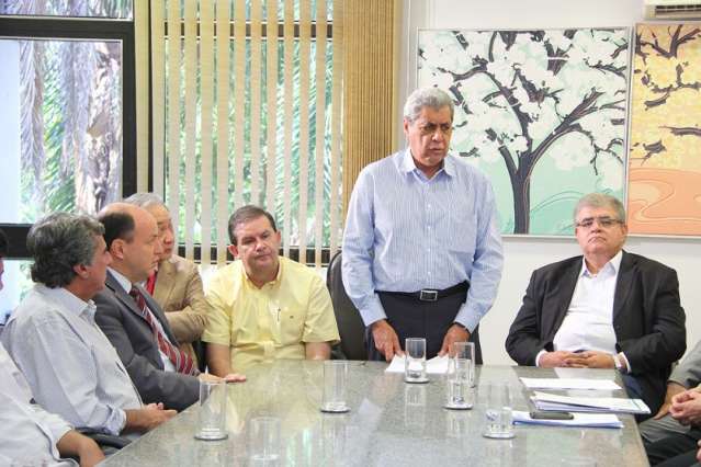 Governador autoriza repasse para dois hospitais do interior do MS