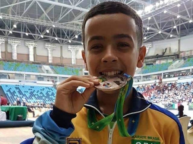 Karateca de Corumb&aacute; fatura medalha de bronze no Pan-Americano