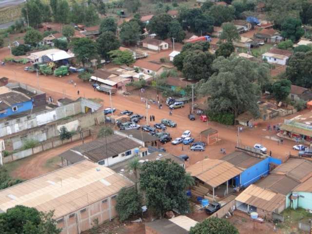 Corte de energia por falta de pagamento deixa fam&iacute;lias sem &aacute;gua