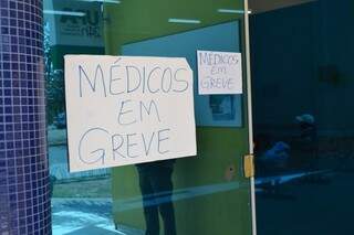A greve dos médicos já dura quatro dias.(Foto:Simão Nogueira)