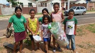 Crianças também participaram da gincana ecológica. (Foto: Divulgação)