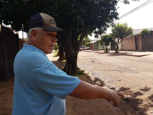 Ap&oacute;s chuvarada, buracos ressurgem e d&atilde;o preju&iacute;zos para motoristas 