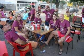 Pernambuco e e os amigos convidados para o Carnaval do Mercadão. (Foto: Paulo Francis)