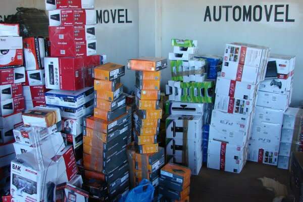 Caminh&atilde;o apreendido pela PF tinha at&eacute; armas e anabolizantes