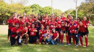 As meninas do Campo Grande Cobras foca agora na fase final do Circuito Nacional de futebol americano (Foto: Divulgação)