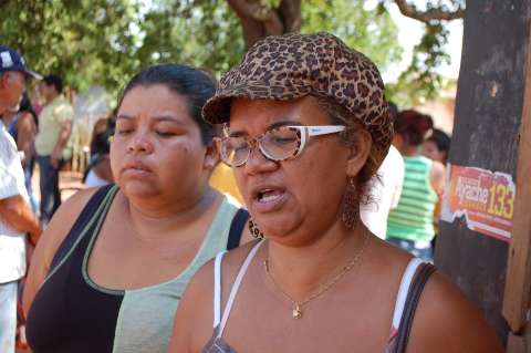 Moradores protestam contra transferência de favela para Noroeste