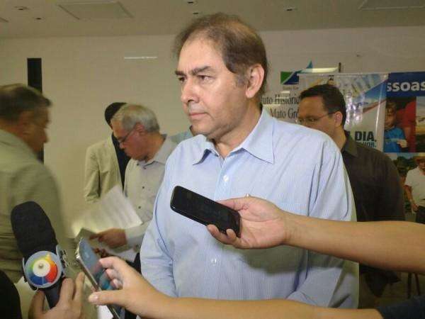 Prefeito entrega boinas para guardas municipais nesta ter&ccedil;a-feira 