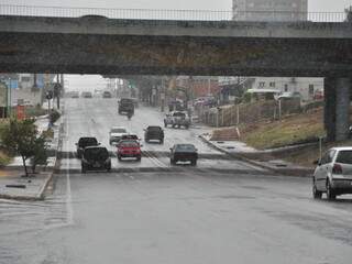 A chuva começou na Capital por volta das 5 horas desta terça-feira. Foram 36 dias de estiagem. (Foto: Francisco Júnior)