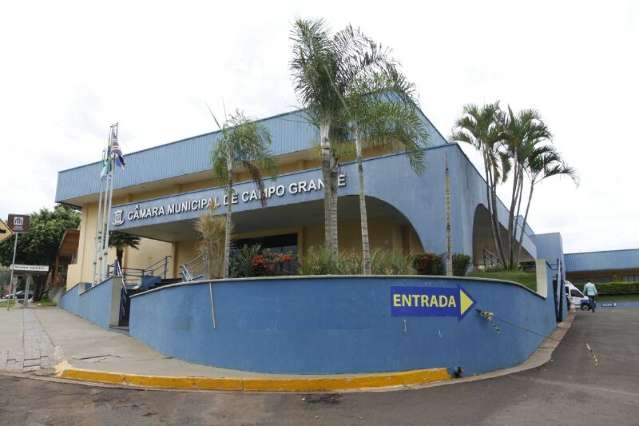 Juiz manda depositar R$ 10 milh&otilde;es e d&aacute; posse da C&acirc;mara para a Prefeitura